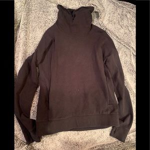 Lululemon sweatshirt